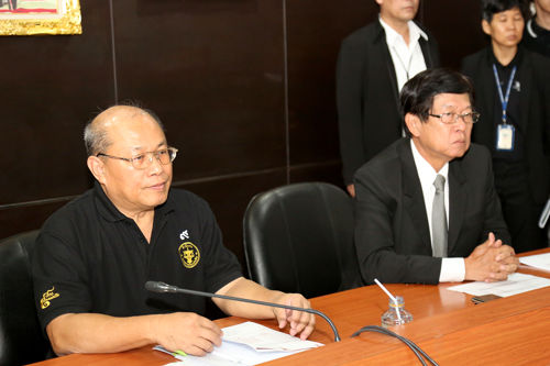 เลขาธิการ กสทช.และผู้ว่า สตง. ประชุมเยียวยาคลื่น 1800 MHz และ 900 MHz