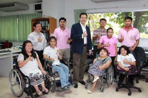 กสทช.สุทธิพลฯ ตรวจเยี่ยมโครงการสายด่วนคนพิการ 1479