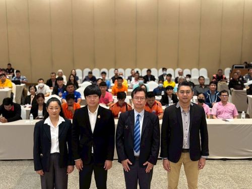 การอบรมฯ พร้อมทั้งเป็นวิทยากรบรรยายใน โครงการอบรมหลักสูตรการใช้เครื่องวิทยุคมนาคมแบบสังเคราะห์ความถี่ (Synthesizer) จังหวัดจันทบุรี